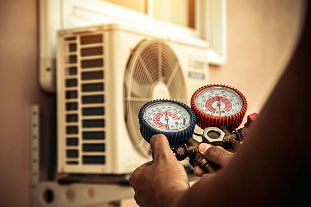 Professional Heat Pump Repair technician working in Harvey, LA